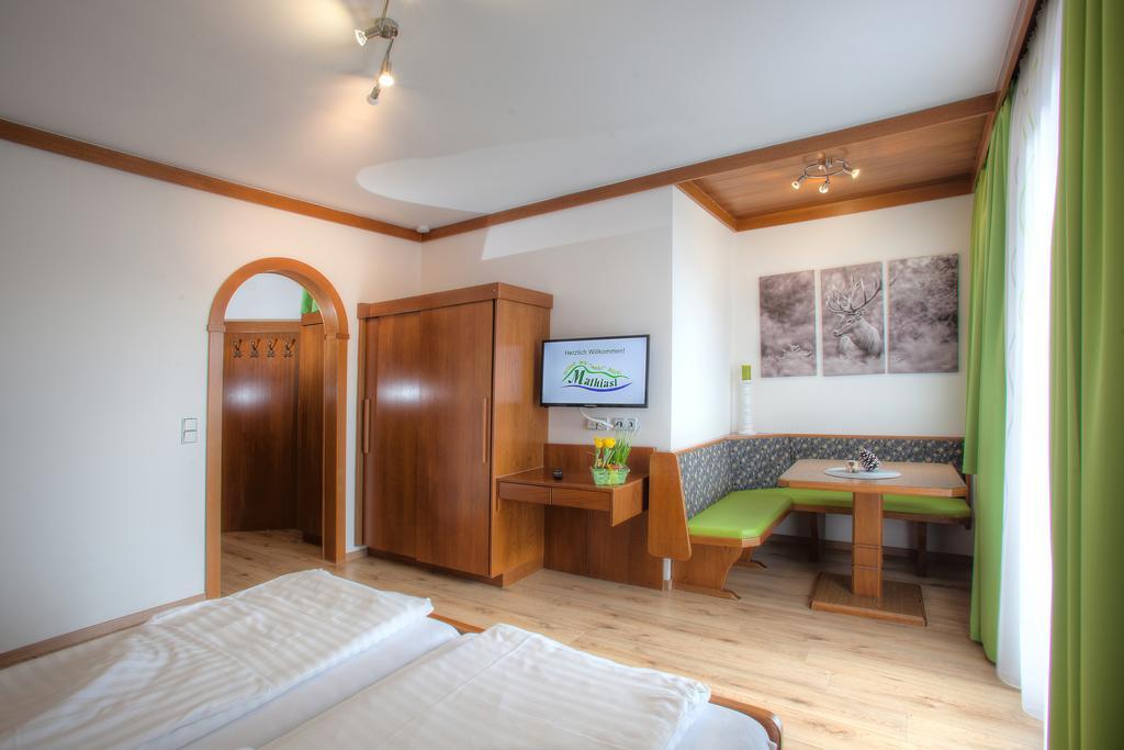 Mathiasl Panorama Ferienwohnungen Bodensdorf Ngoại thất bức ảnh