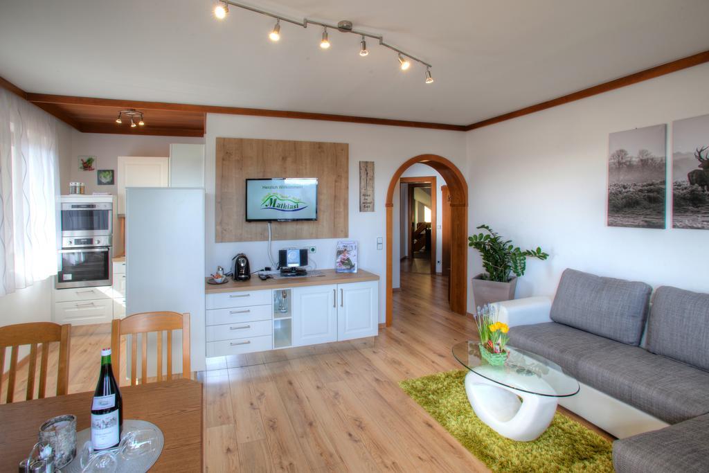 Mathiasl Panorama Ferienwohnungen Bodensdorf Ngoại thất bức ảnh